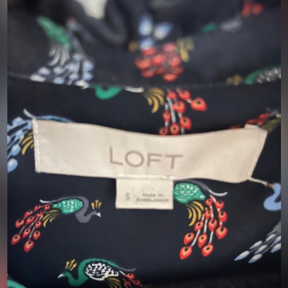 Loft long sleeve blouse in fun peacock pattern - Picture 2 of 3